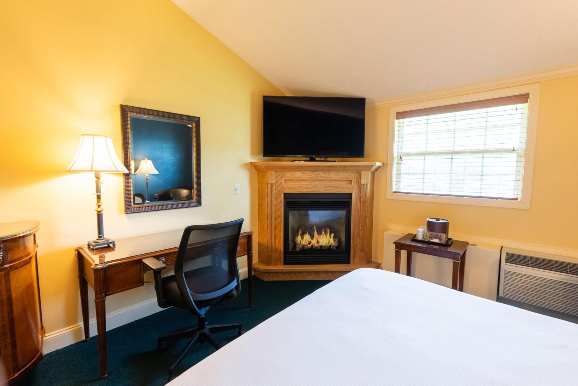 Fireside Inn & Suites Waterville Esterno foto
